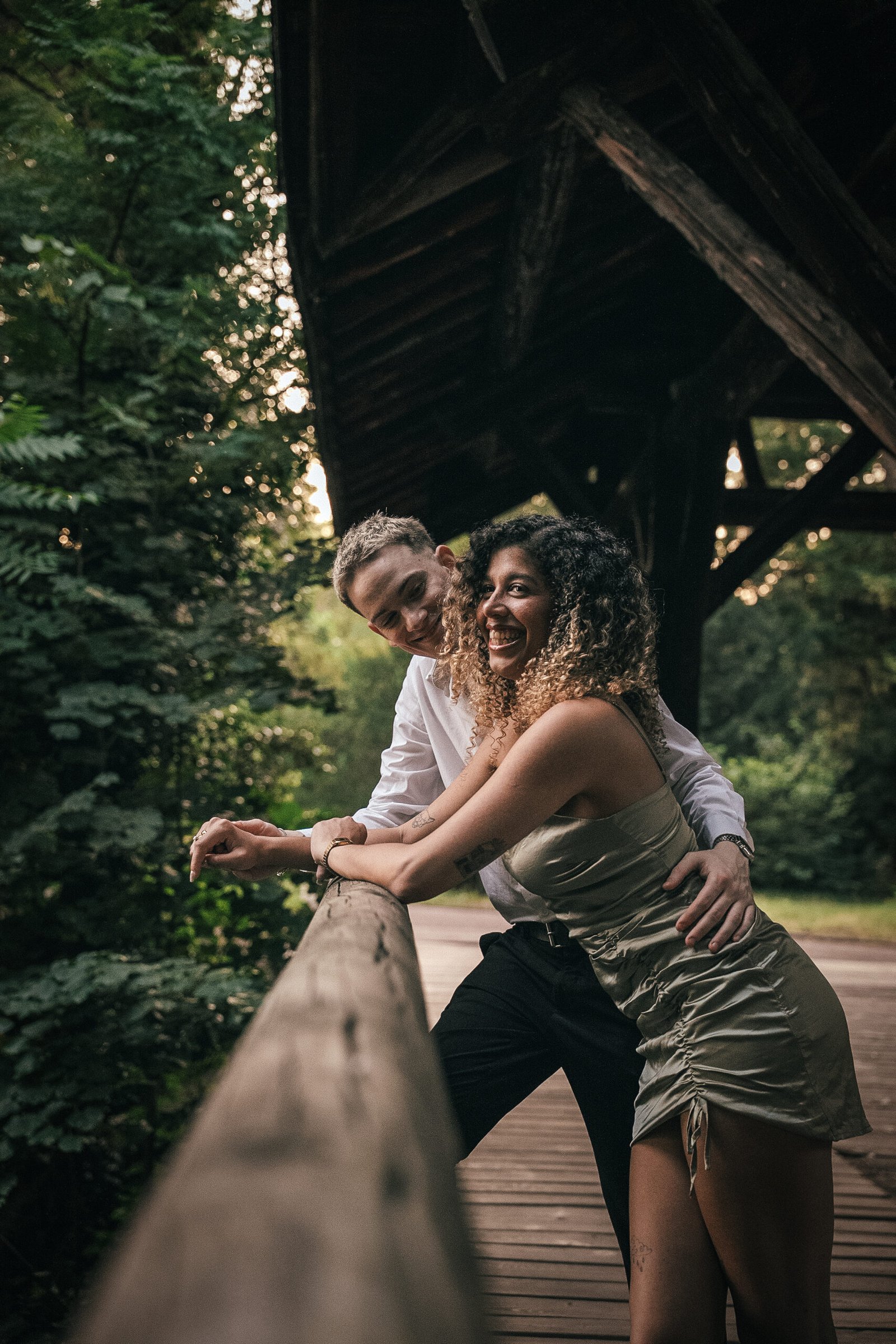 Photo de couple naturelle